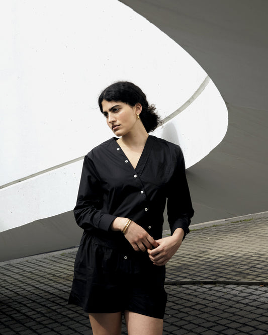 Black Signature shirt